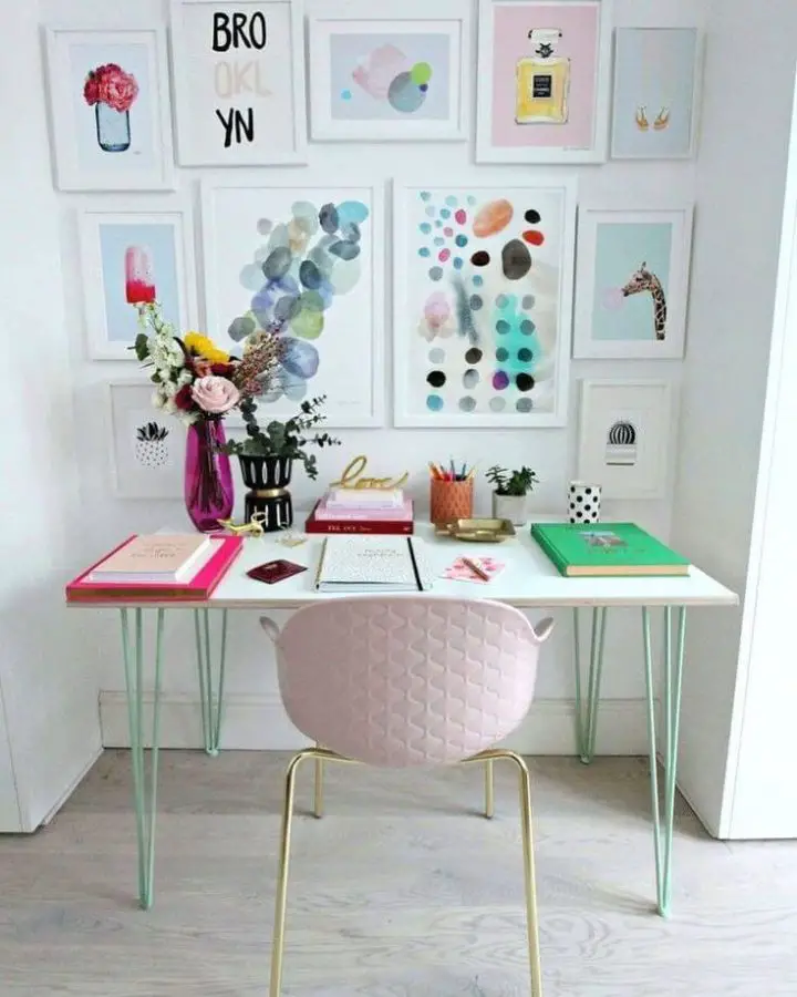25+ Small Home Office Ideas For Men & Women (Space Saving Layout)