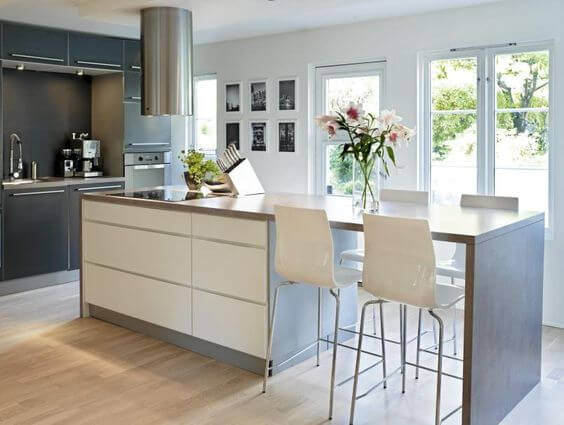 Surprising contemporary kitchen island with seating #kitchen #kitchenisland #kitchendesign #kitchenideas