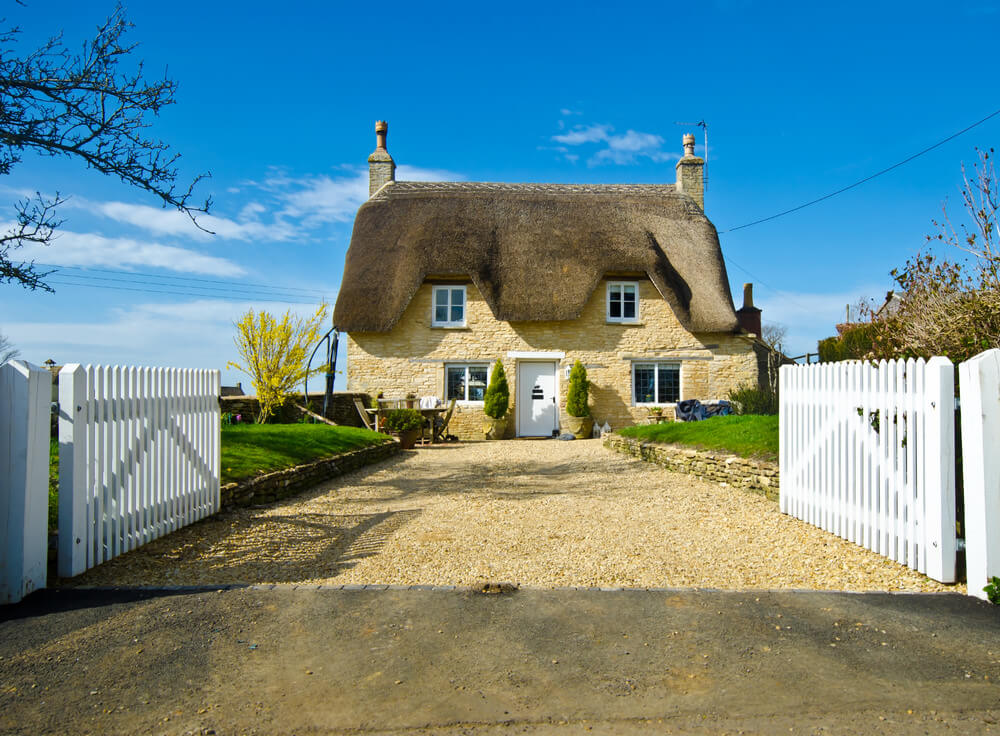 types of houses Historic English cottage