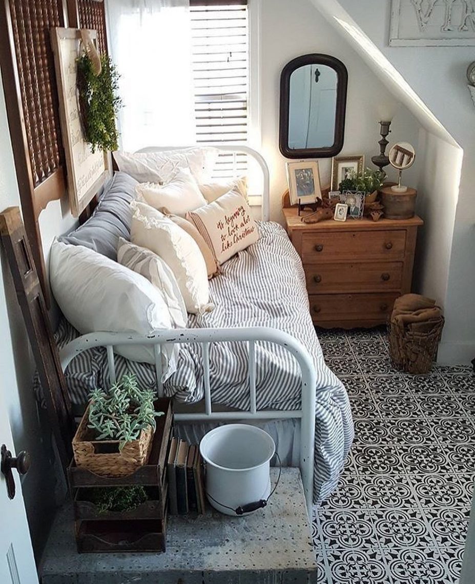 25 Small Bedroom Ideas That Are Look Stylishly Space Saving