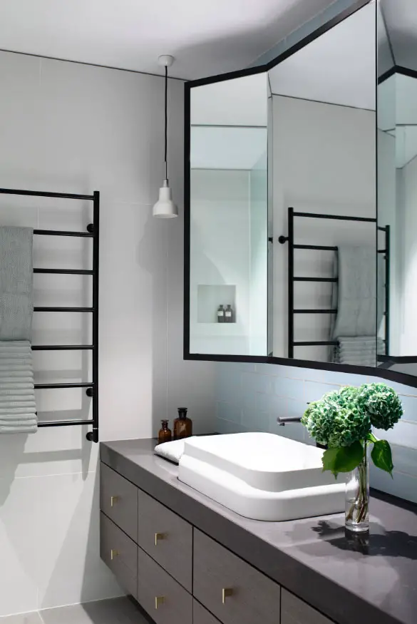 Fantastic bathroom sink mirror ideas #bathroom #mirror #vanity #bathroomdesign #bathroomremodel #bathroomideas