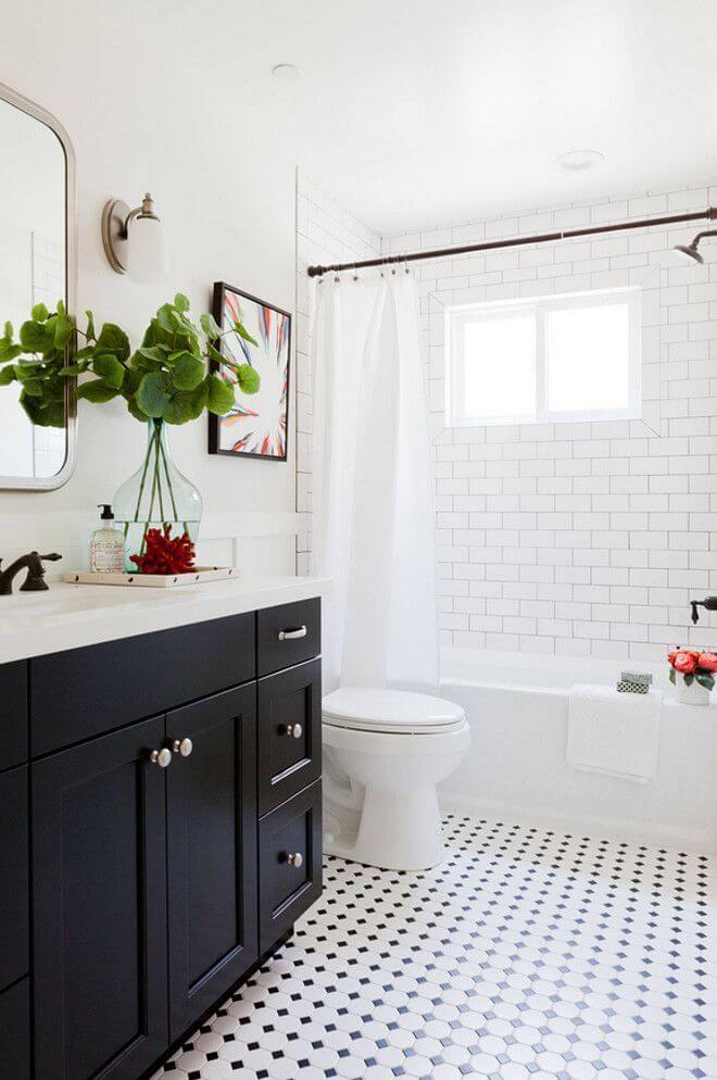 Black and White Bathroom Color Ideas