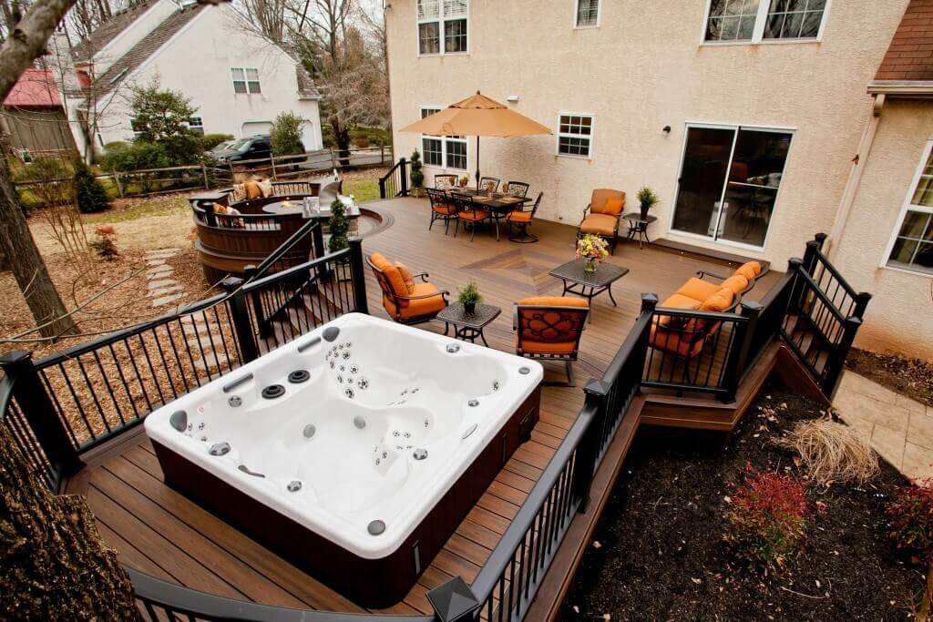 Astonishing backyard patio ideas hot tub