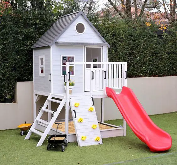 Backyard playground ideas - cubby house