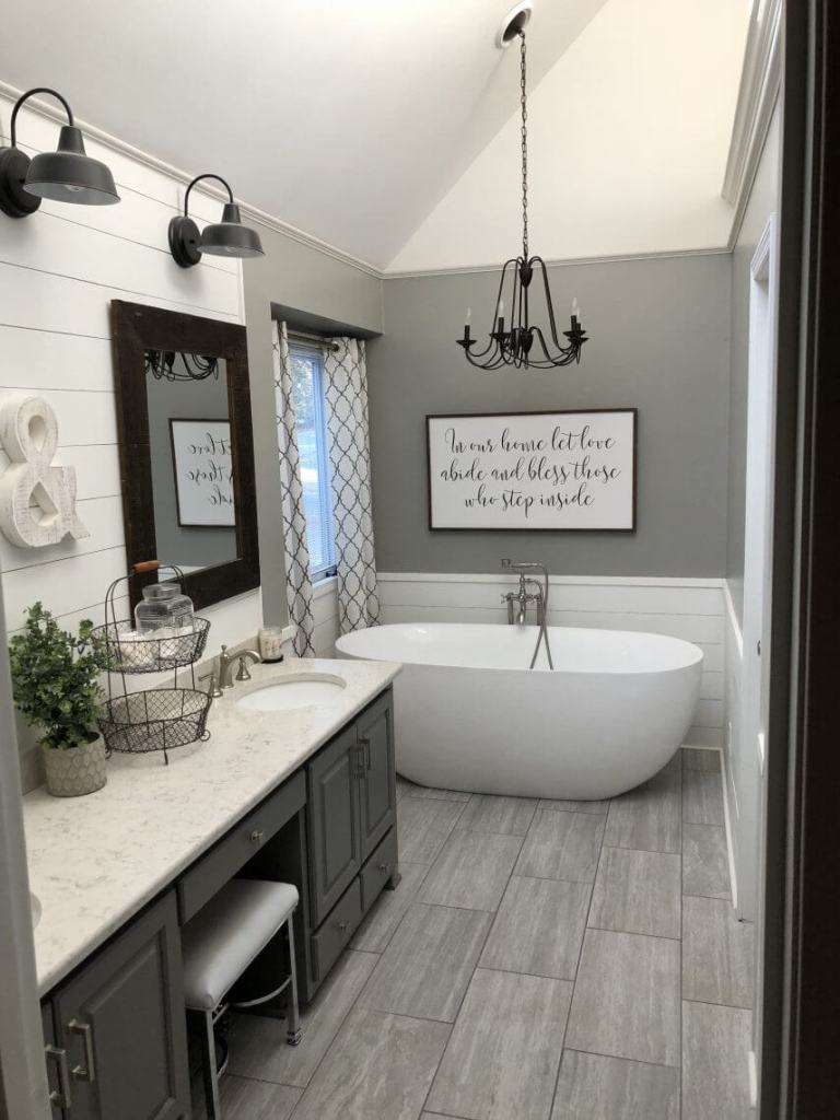 Modern Farmhouse Bathroom