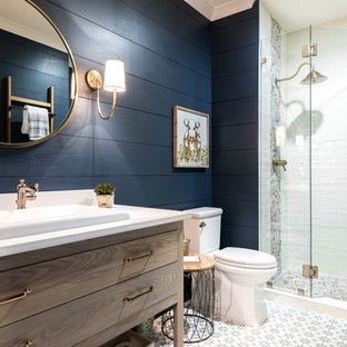 Brilliant gray and navy bathroom